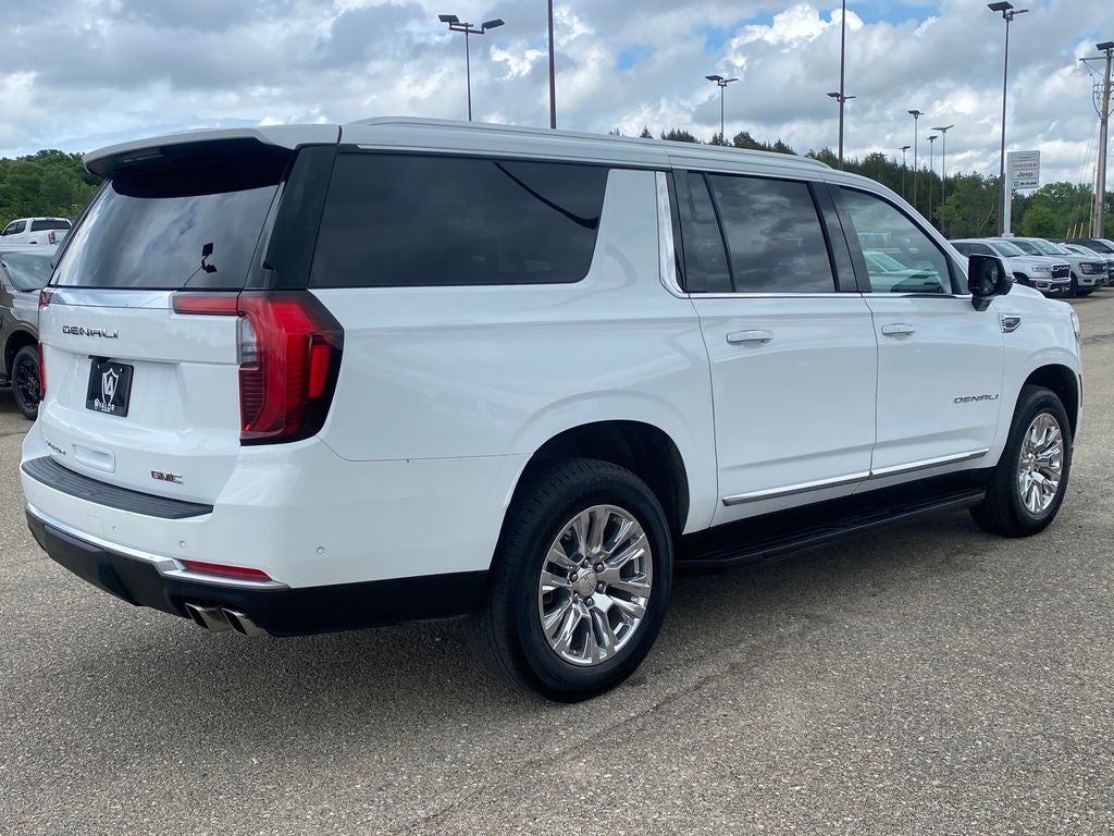 2025 GMC Yukon XL 4WD Denali