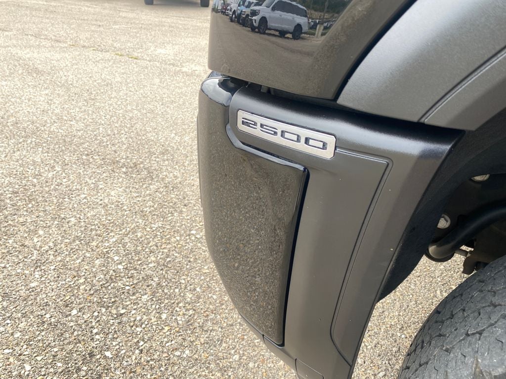 2024 GMC Sierra 2500HD 4WD Crew Cab Standard Bed AT4