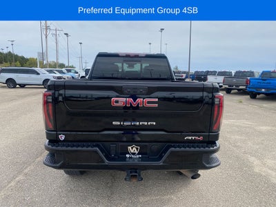 2024 GMC Sierra 2500HD 4WD Crew Cab Standard Bed AT4