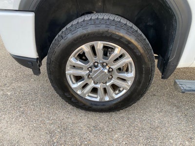 2023 GMC Sierra 2500HD 4WD Crew Cab Standard Bed Denali