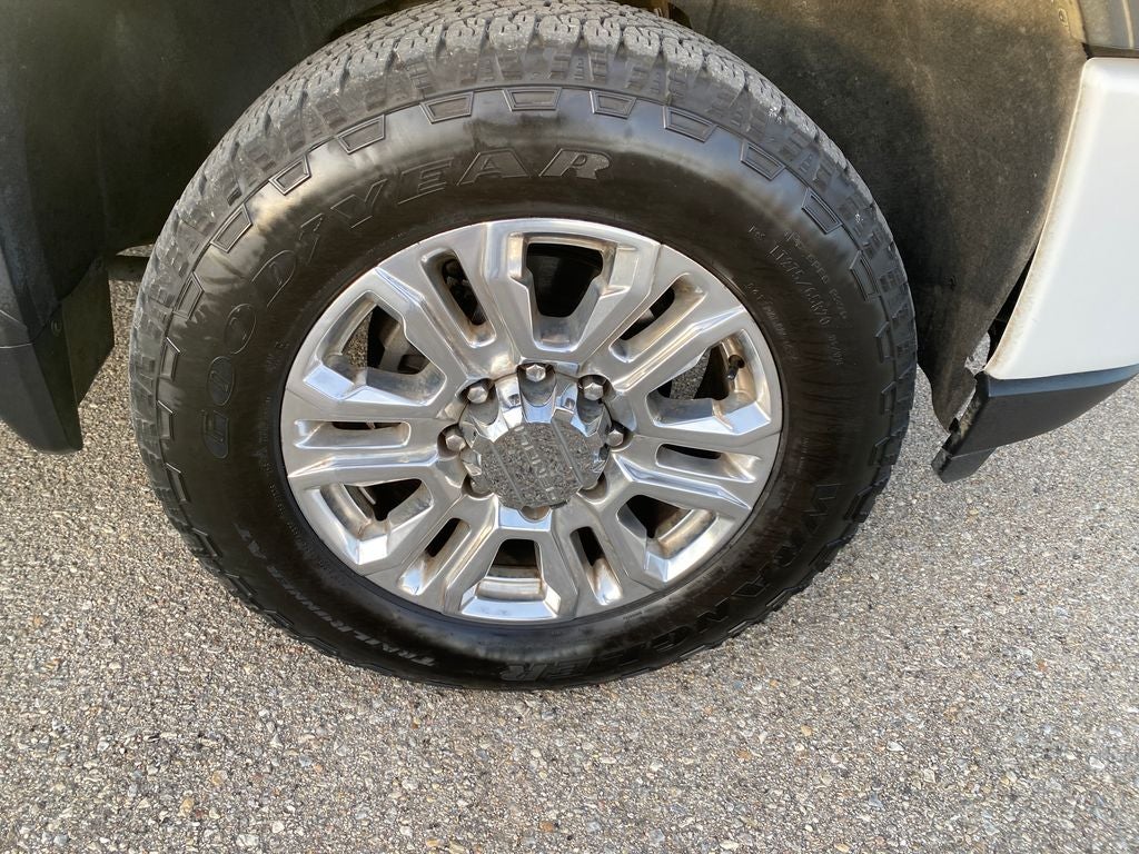 2023 GMC Sierra 2500HD 4WD Crew Cab Standard Bed Denali