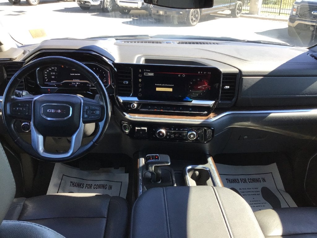 2023 GMC Sierra 1500 4WD Crew Cab Short Box Elevation with 3SB