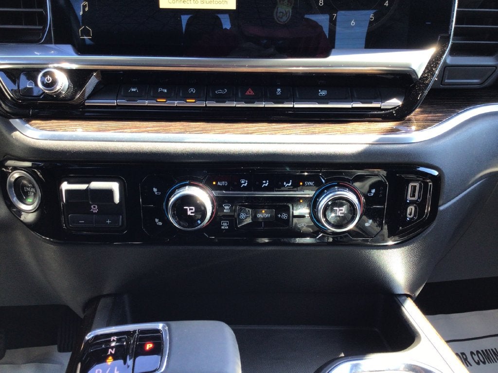 2023 GMC Sierra 1500 4WD Crew Cab Short Box Elevation with 3SB