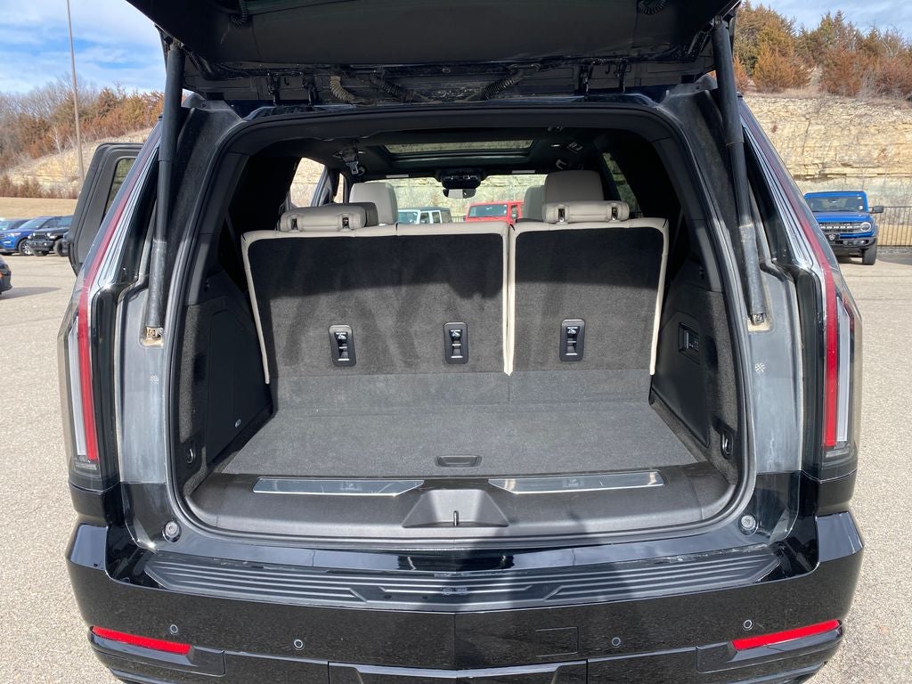 2025 Cadillac Escalade Sport