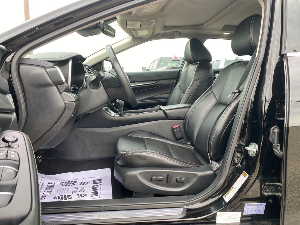 2023 Nissan Maxima SL