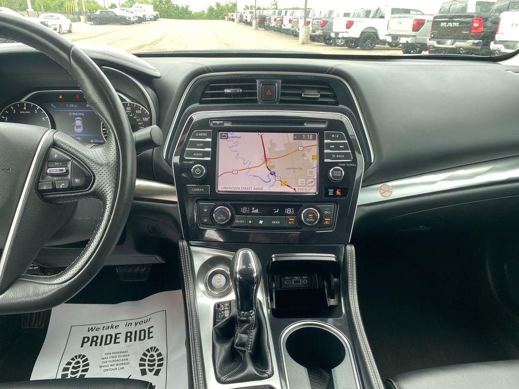 2023 Nissan Maxima SL