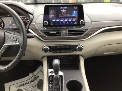 2025 Nissan Altima SV FWD