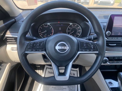 2025 Nissan Altima SV FWD