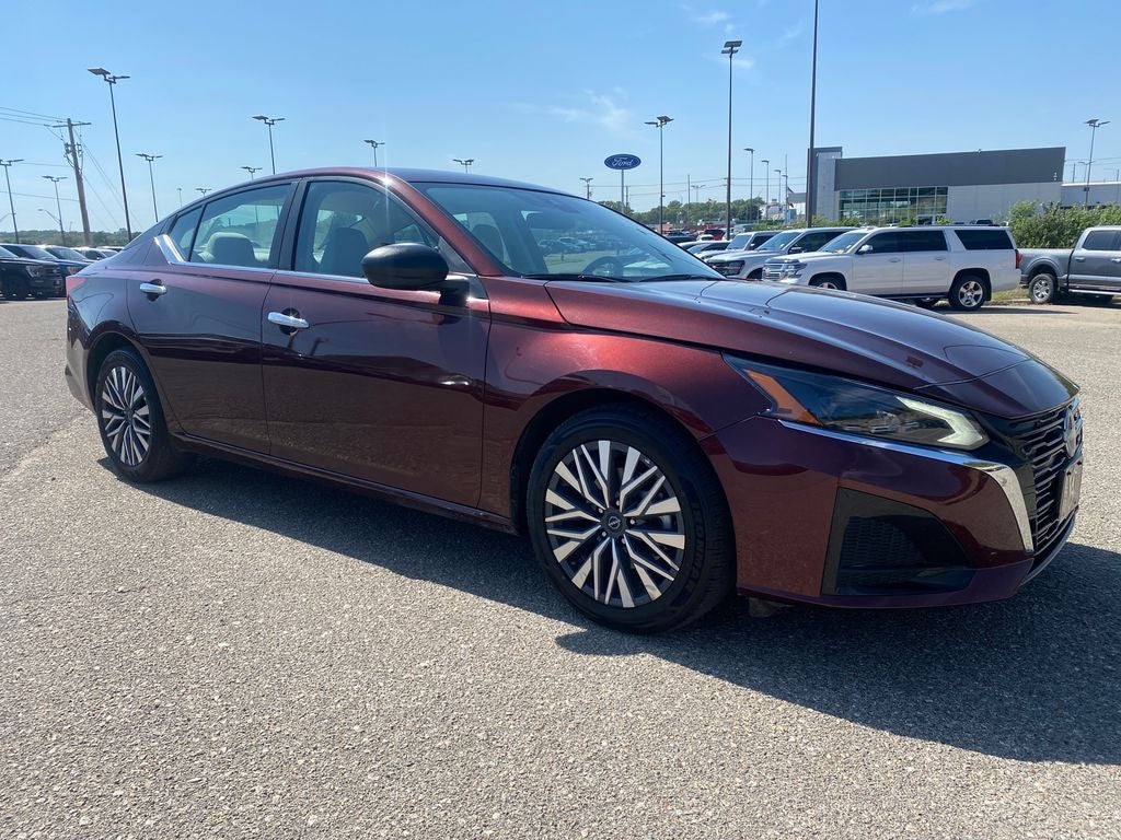 2025 Nissan Altima SV FWD