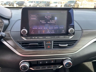 2025 Nissan Altima SV FWD