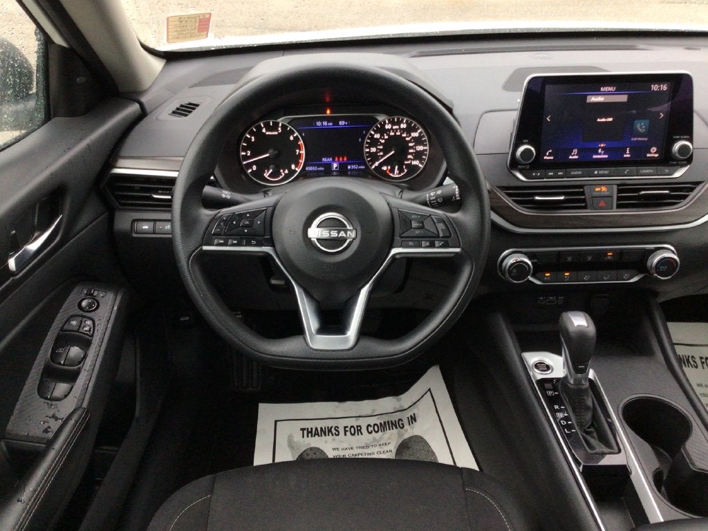 2025 Nissan Altima SV FWD