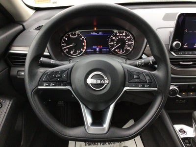 2025 Nissan Altima SV FWD