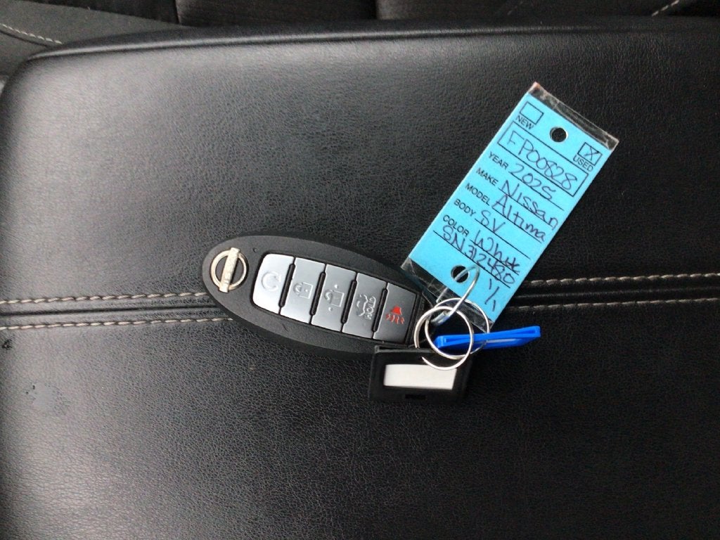 2025 Nissan Altima SV FWD