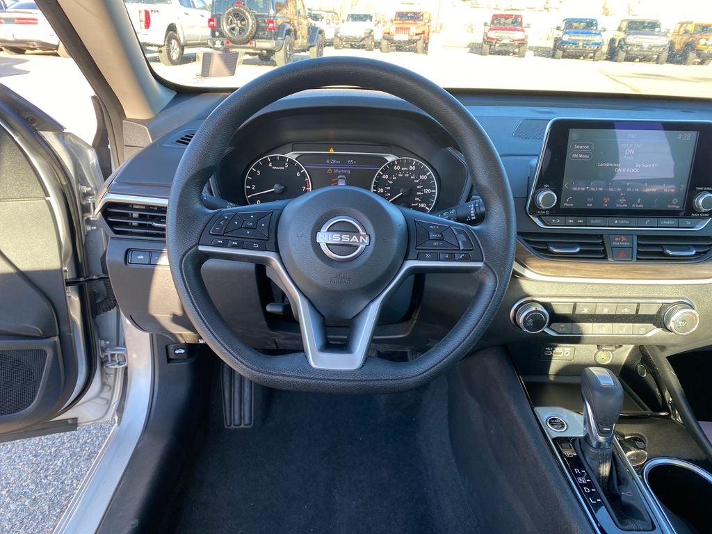2024 Nissan Altima SV FWD