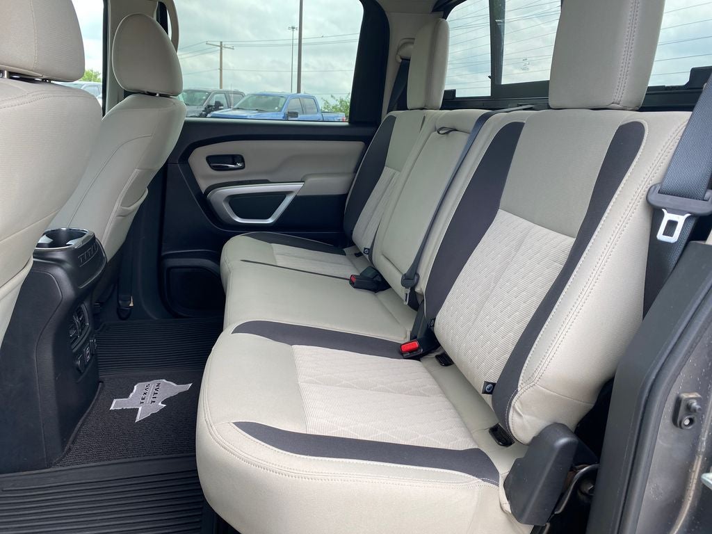 2021 Nissan TITAN Crew Cab SV 4x4