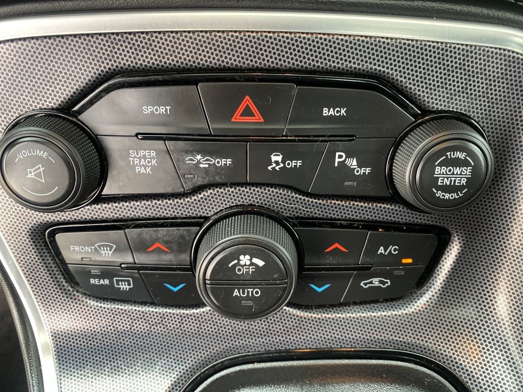 2015 Dodge Challenger R/T Plus