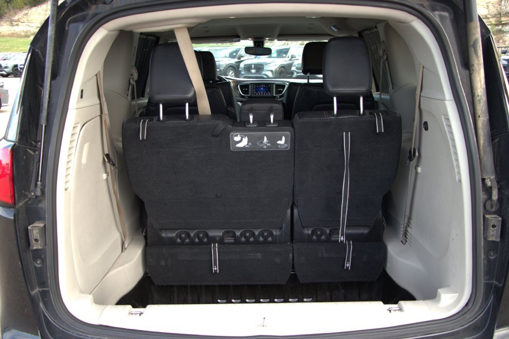 2019 Chrysler Pacifica Touring L