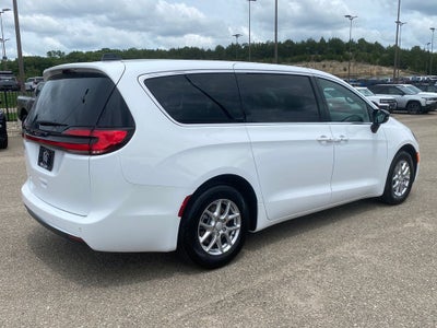 2027 Chrysler Pacifica PACIFICA SELECT