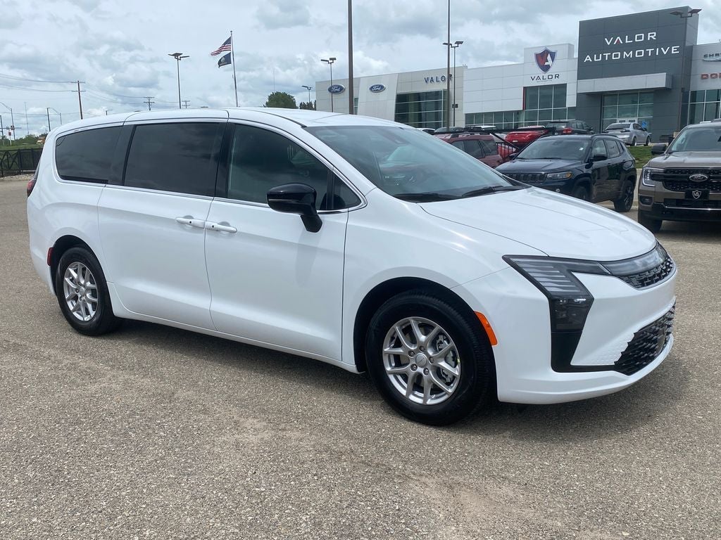 2027 Chrysler Pacifica PACIFICA SELECT