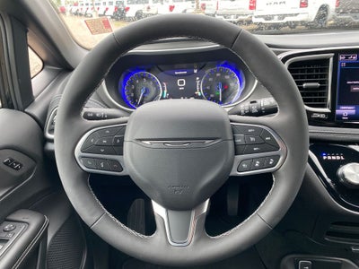 2027 Chrysler Pacifica PACIFICA SELECT