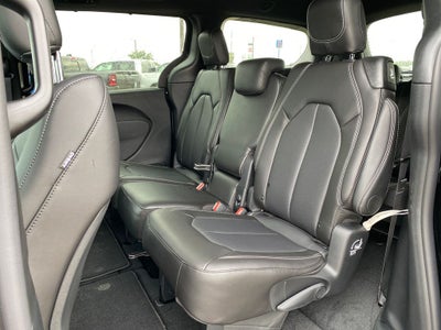 2027 Chrysler Pacifica PACIFICA SELECT