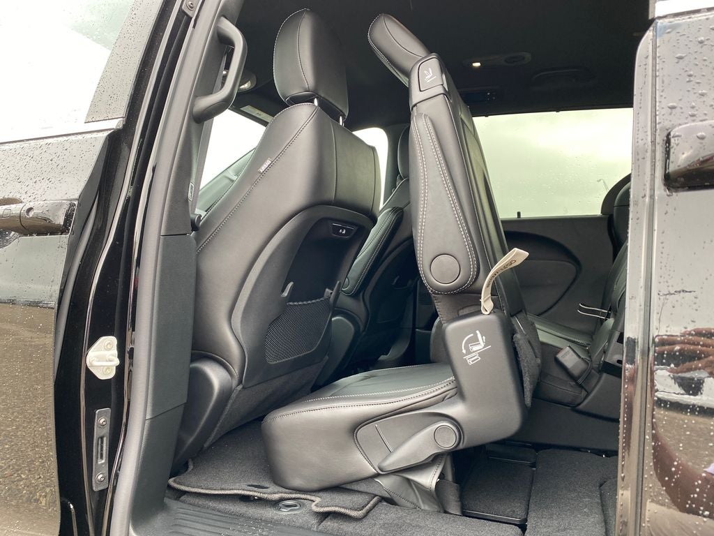 2027 Chrysler Pacifica PACIFICA SELECT