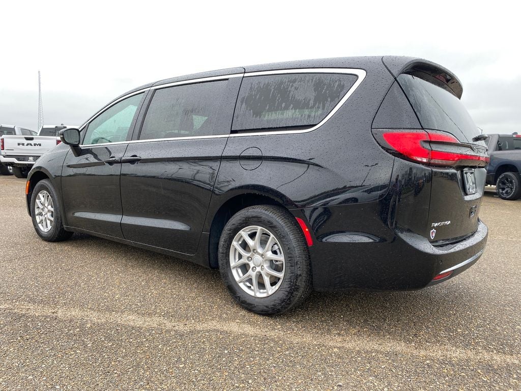 2027 Chrysler Pacifica PACIFICA SELECT