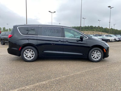 2027 Chrysler Pacifica PACIFICA SELECT