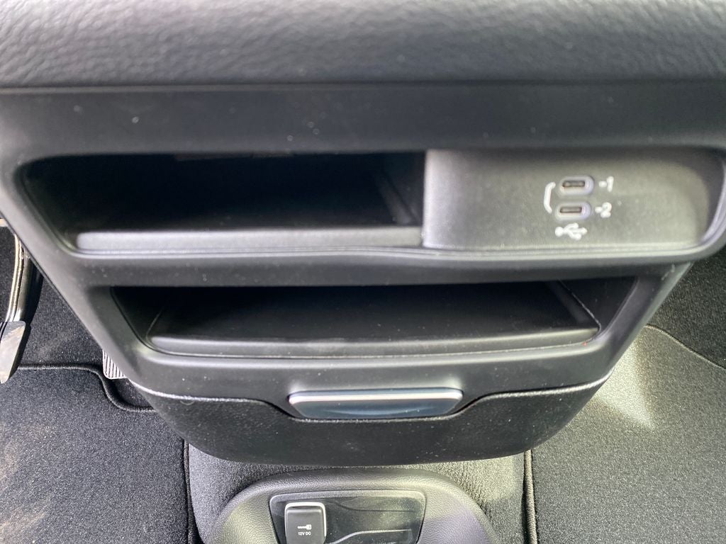 2026 Chrysler Voyager VOYAGER LX