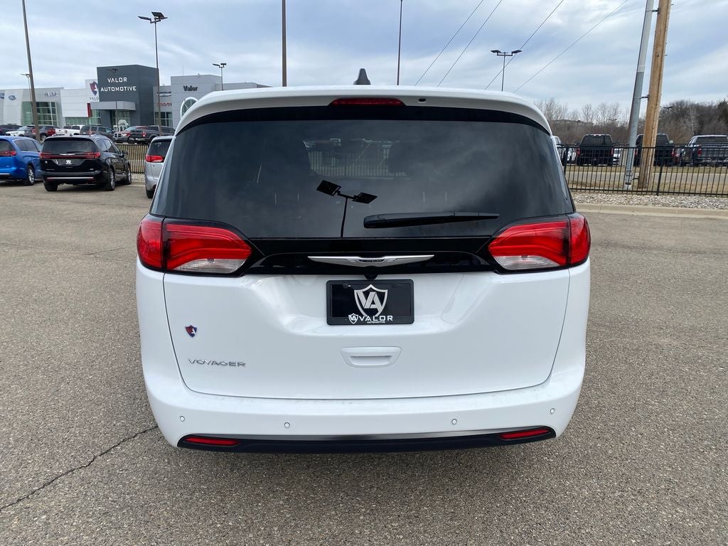 2026 Chrysler Voyager VOYAGER LX