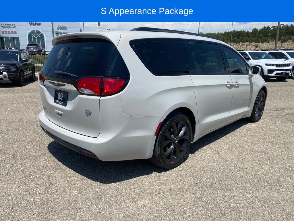 2019 Chrysler Pacifica Touring Plus