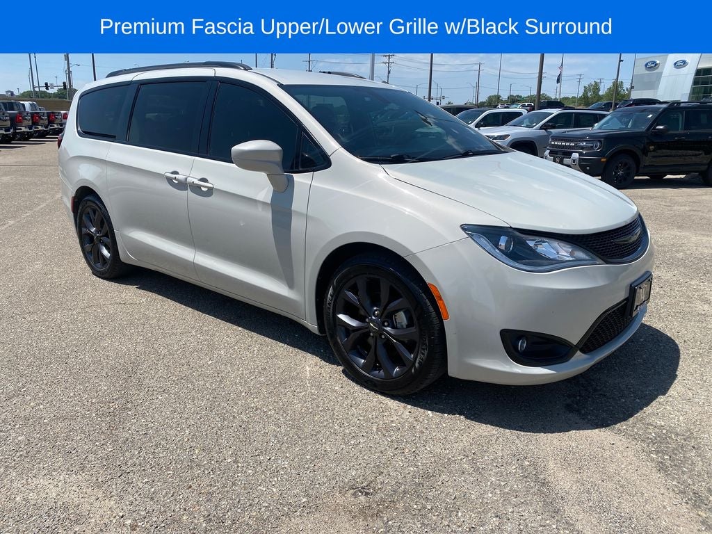 2019 Chrysler Pacifica Touring Plus