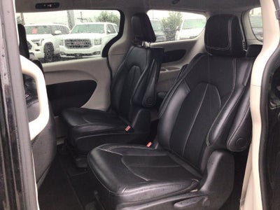 2024 Chrysler Pacífica Híbrido Select