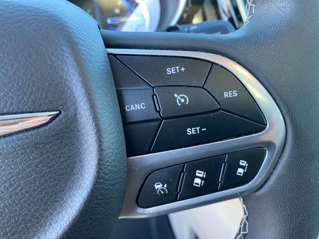 2023 Chrysler Pacifica Hybrid Limited