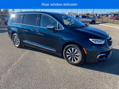 2023 Chrysler Pacifica Hybrid Limited