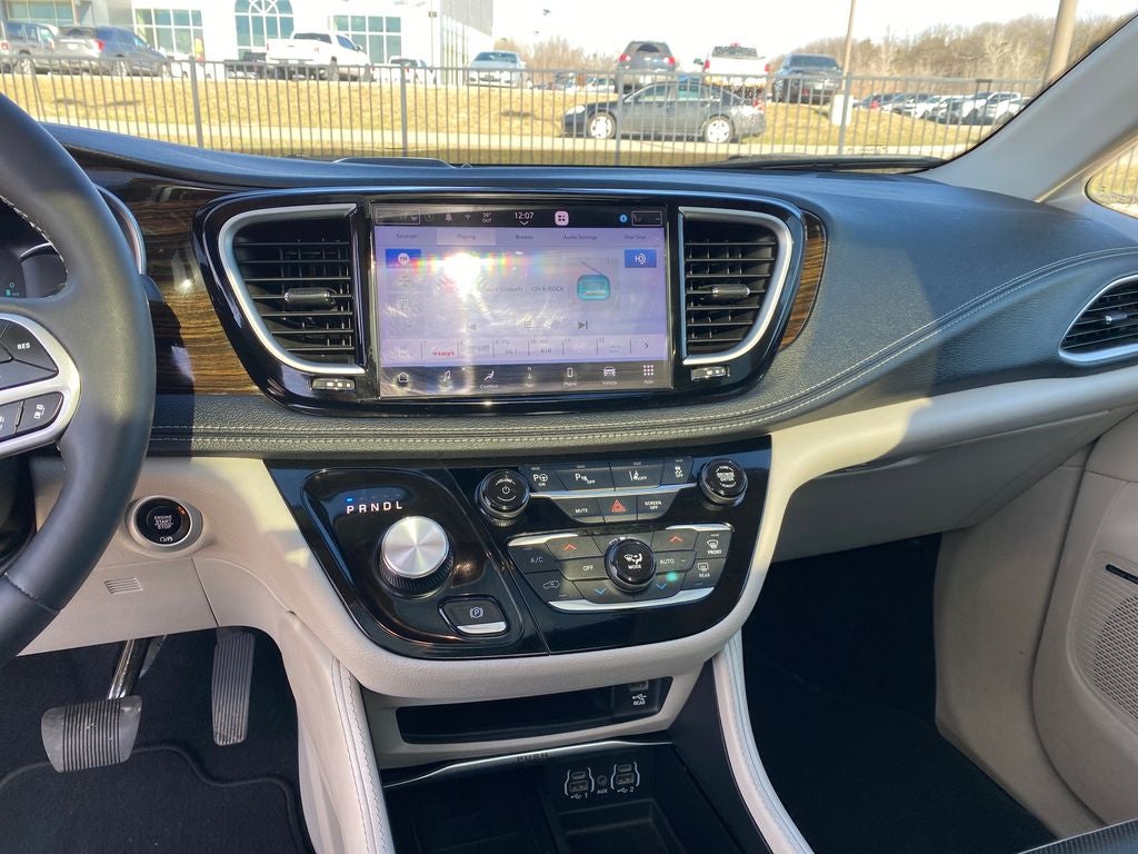 2023 Chrysler Pacifica Hybrid Limited