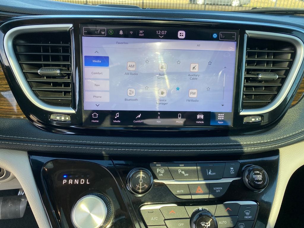 2023 Chrysler Pacifica Hybrid Limited