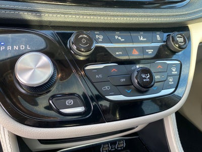 2023 Chrysler Pacifica Hybrid Limited