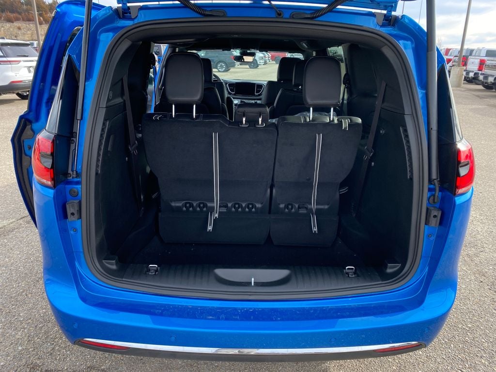 2026 Chrysler Pacifica PACIFICA SELECT AWD