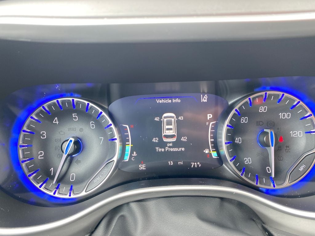 2027 Chrysler Pacifica PACIFICA SELECT AWD