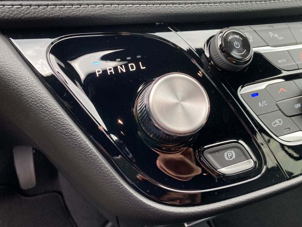 2027 Chrysler Pacifica PACIFICA SELECT AWD