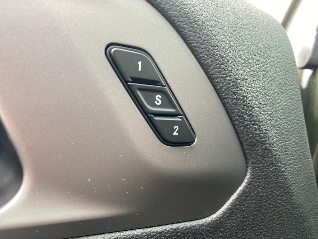 2027 Chrysler Pacifica PACIFICA SELECT AWD