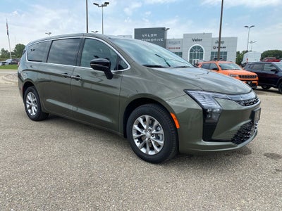 2027 Chrysler Pacifica PACIFICA SELECT AWD