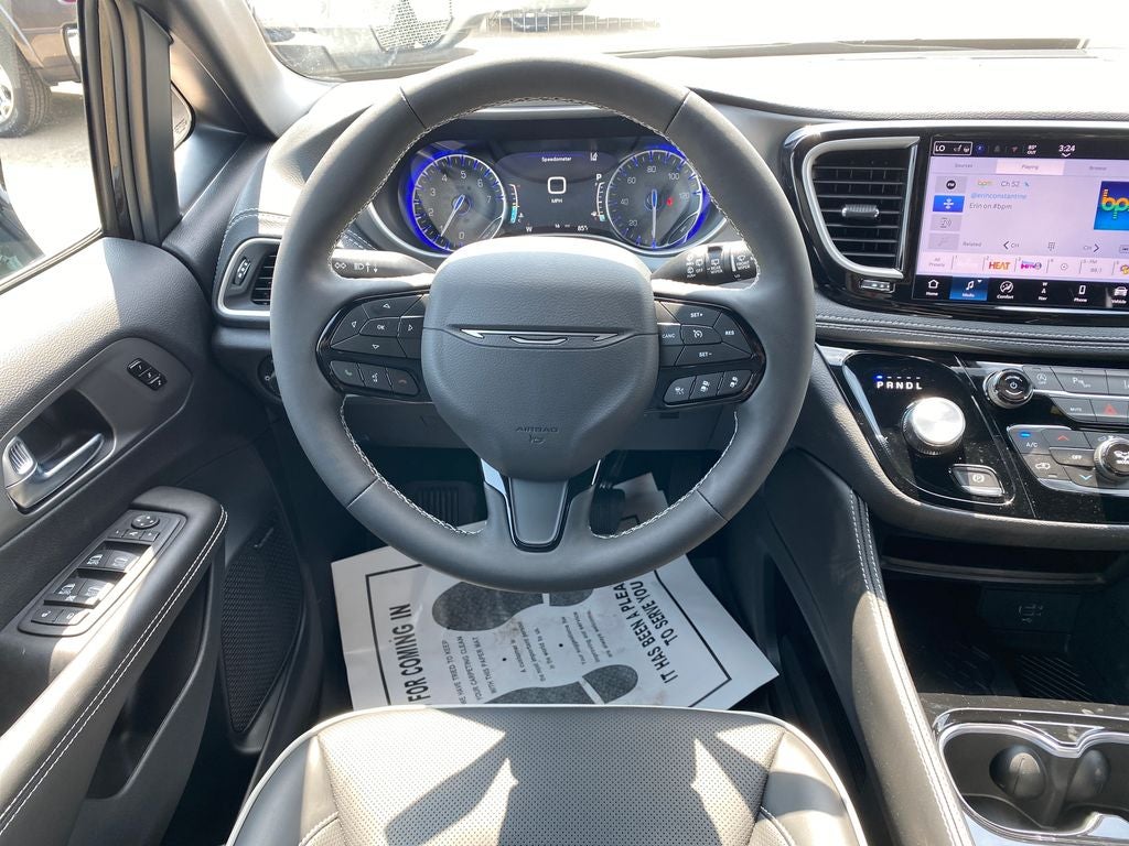 2027 Chrysler Pacifica PACIFICA LIMITED AWD