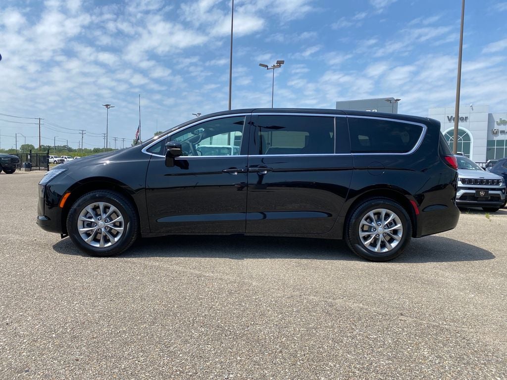 2027 Chrysler Pacifica PACIFICA LIMITED AWD
