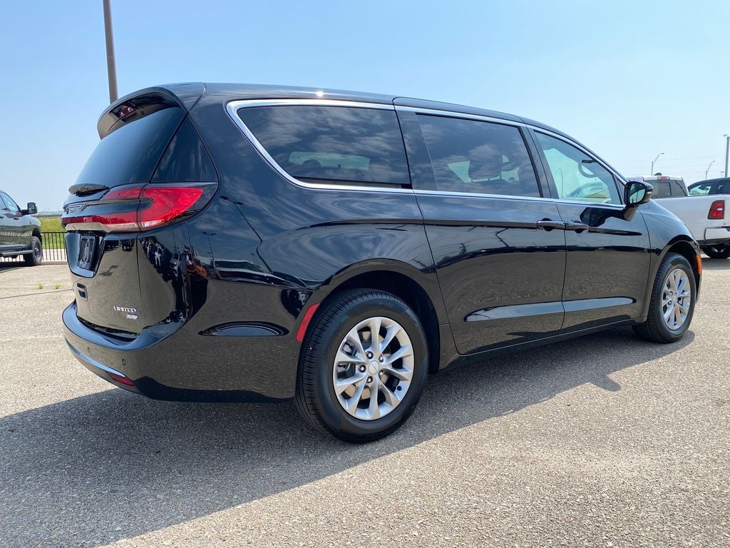 2027 Chrysler Pacifica PACIFICA LIMITED AWD