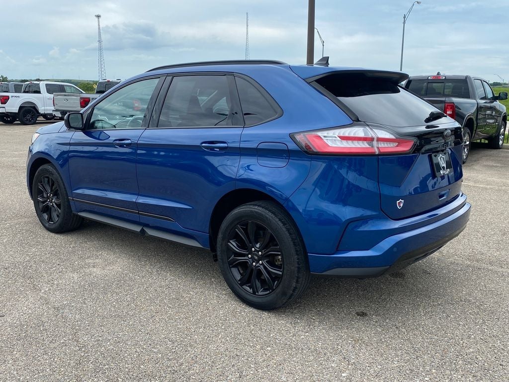 2022 Ford Edge SE