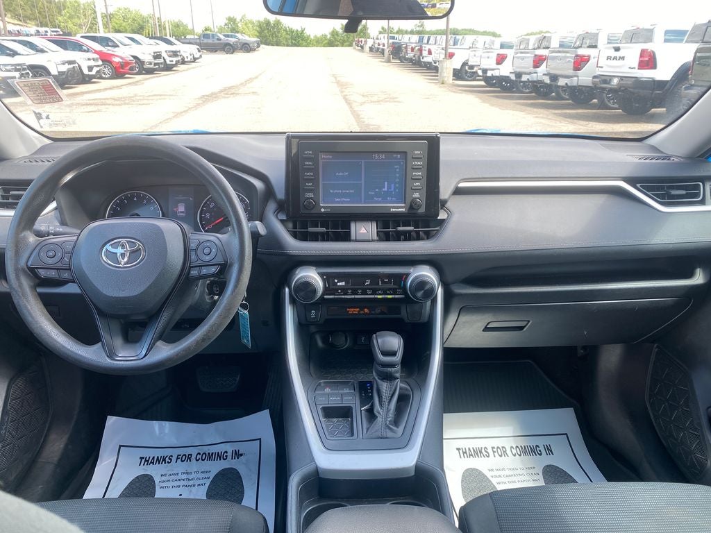 2020 Toyota RAV4 LE
