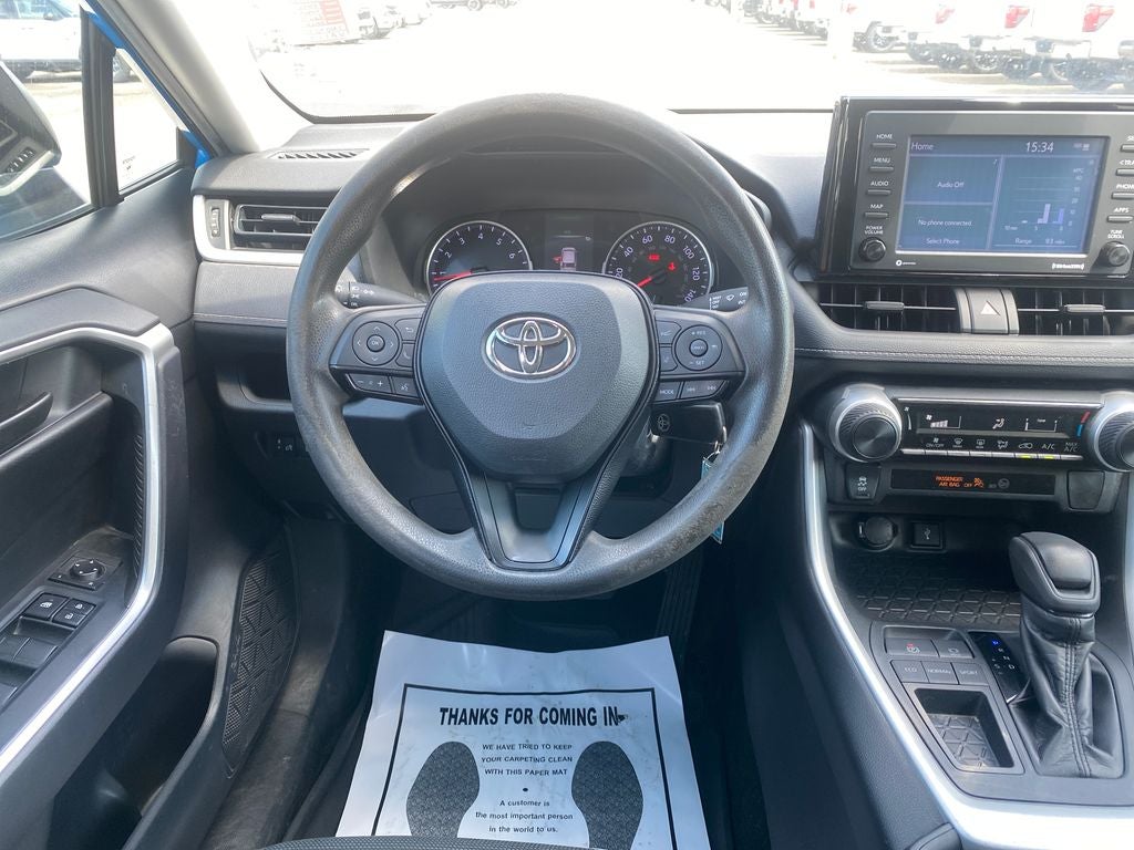 2020 Toyota RAV4 LE