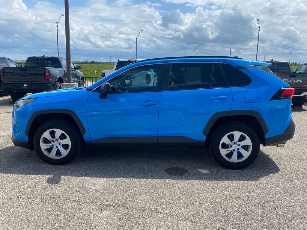 2020 Toyota RAV4 LE